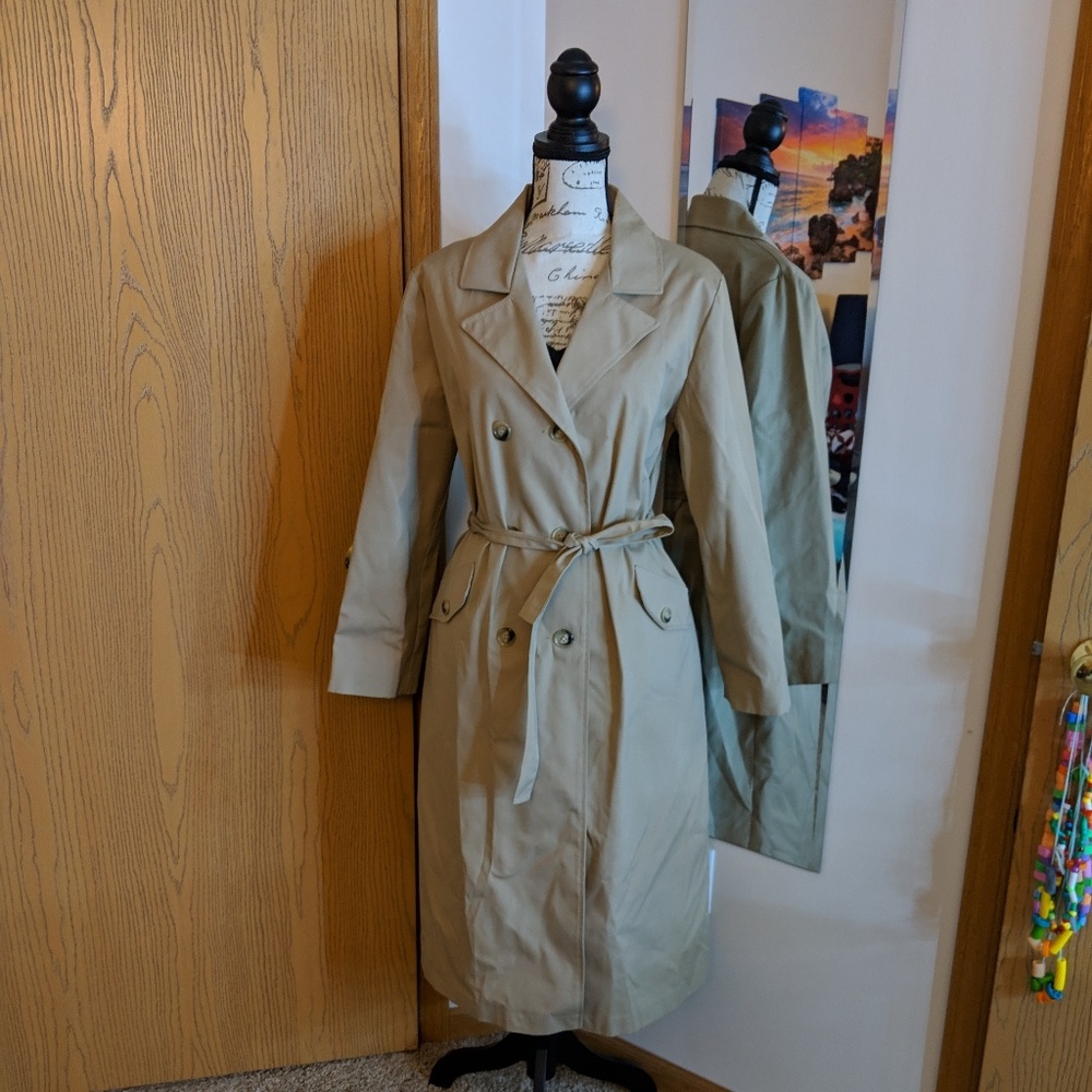 👠Vintage Trench Coat